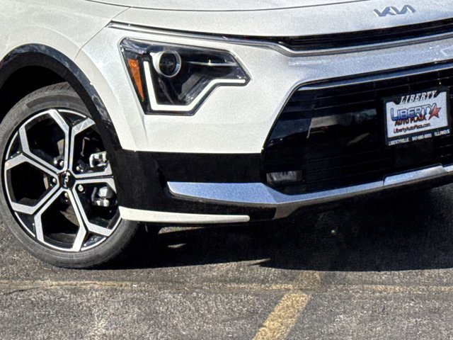 New 2025 Kia Niro EX Touring image 3