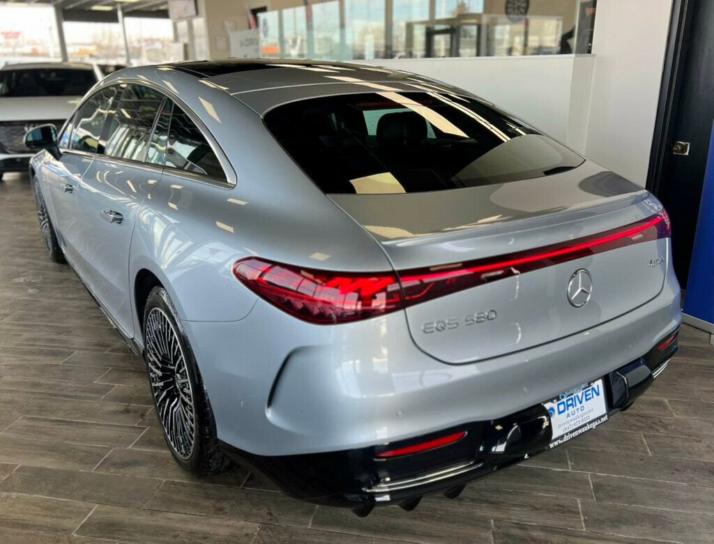 Used 2023 Mercedes-Benz EQS 580 4MATIC Sedan image 44