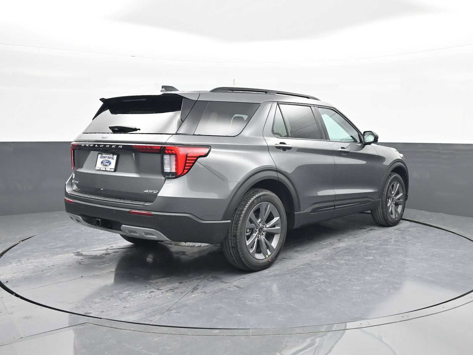New 2026 Ford Explorer Active w/ Active Comfort Package AWD/4WD image 7
