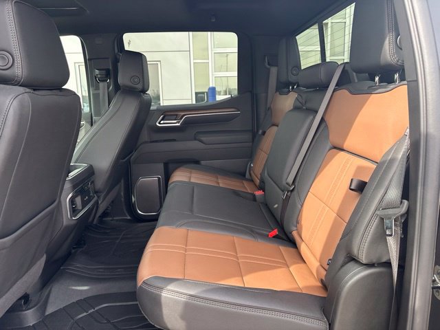 Certified 2026 Chevrolet Silverado 1500 High Country w/ High Country Premium Package AWD/4WD image 23