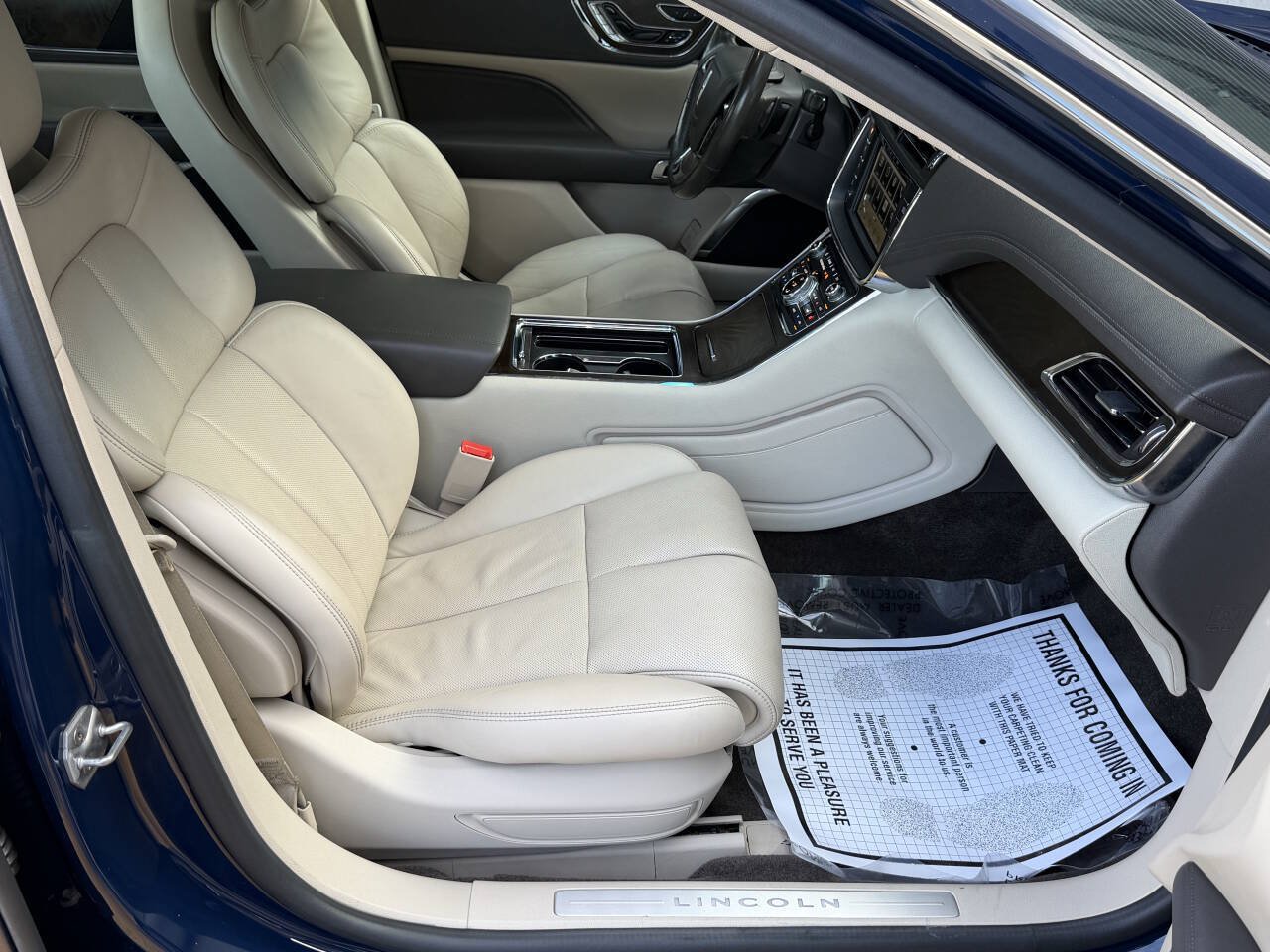 Used 2018 Lincoln Continental Reserve w/ Continental Climate Package AWD/4WD image 22