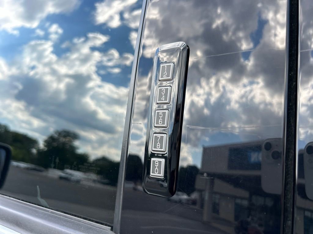 Used 2022 Ford F150 XLT w/ Equipment Group 302A High image 15