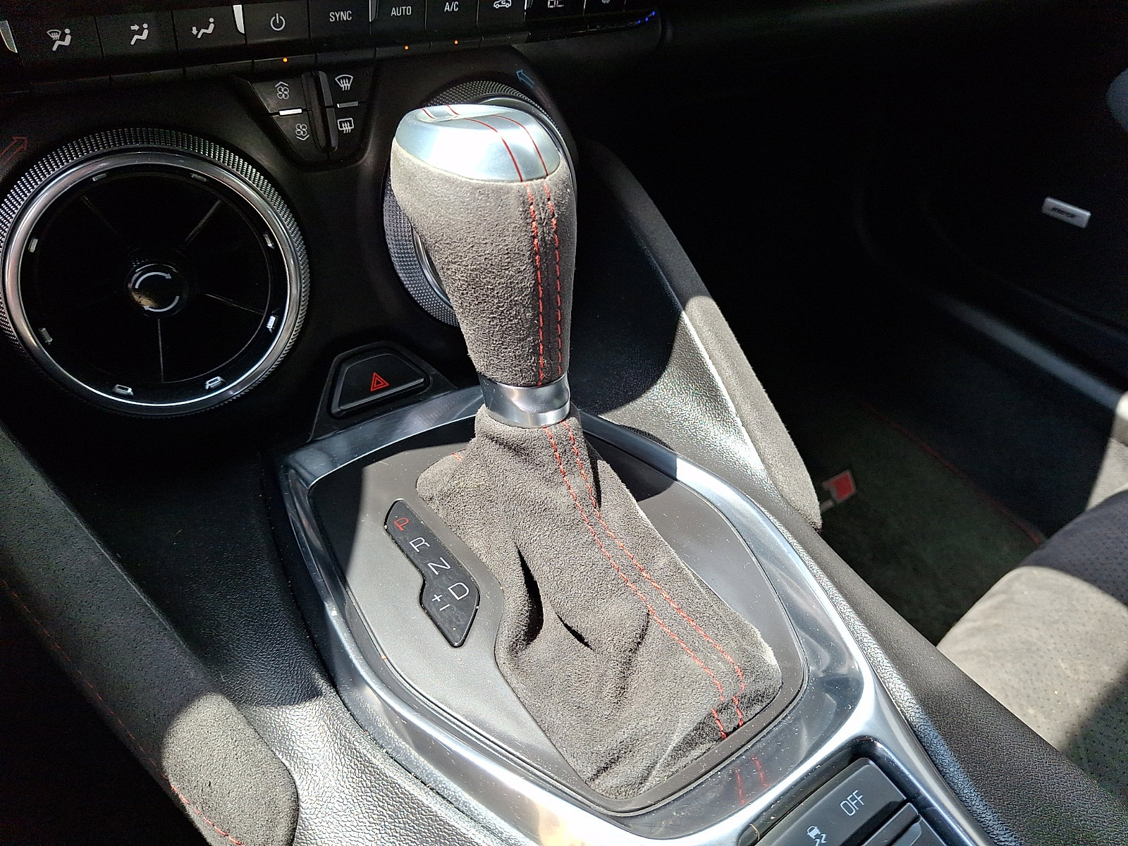 Used 2019 Chevrolet Camaro ZL1 image 15