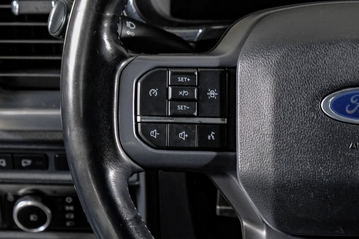 Used 2023 Ford F150 Lariat RWD image 17