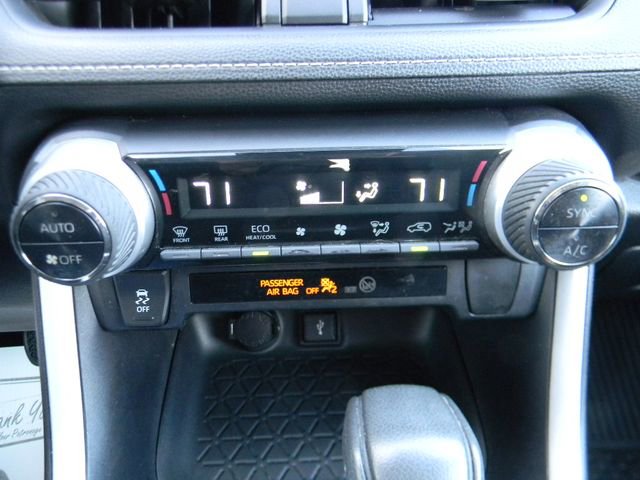 Used 2020 Toyota RAV4 LE w/ All Weather Liner Package AWD/4WD image 17