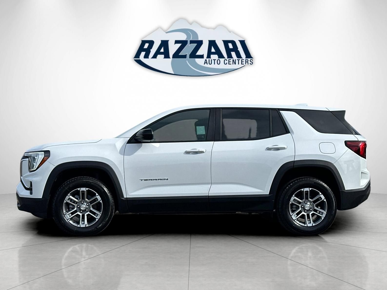 Used 2026 GMC Terrain Elevation image 6