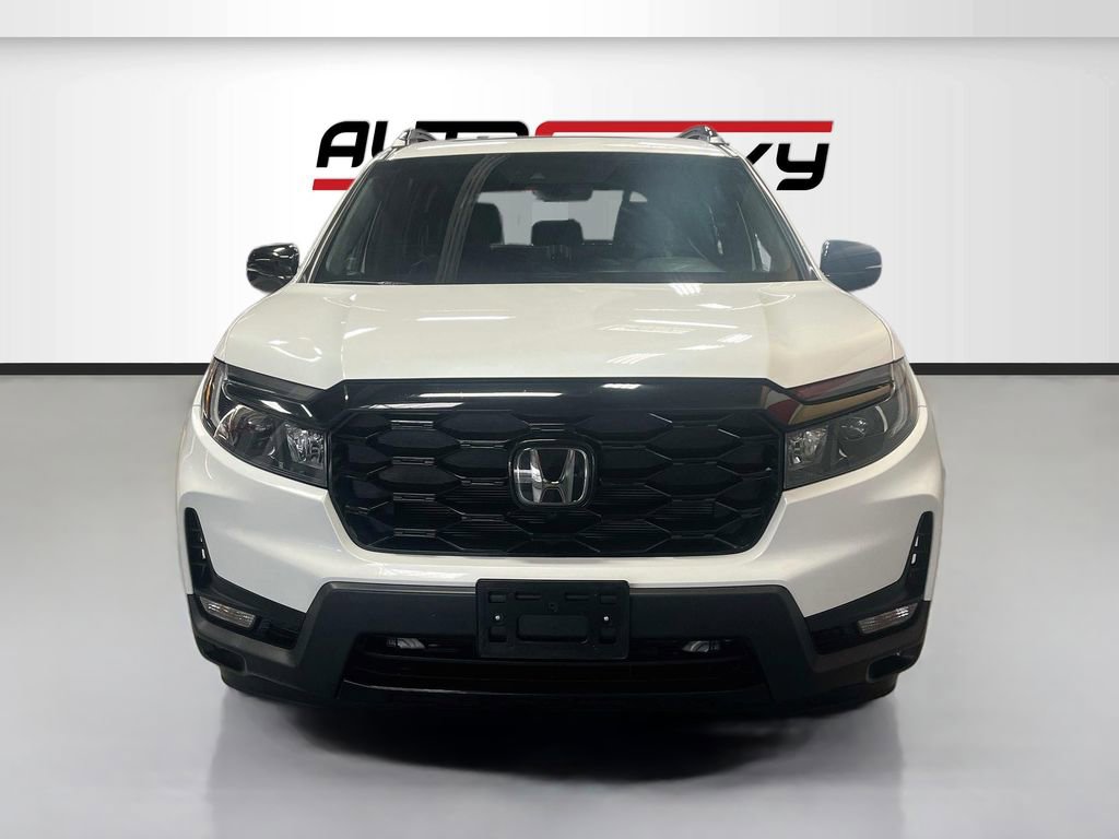 Used 2022 Honda Passport Elite image 2