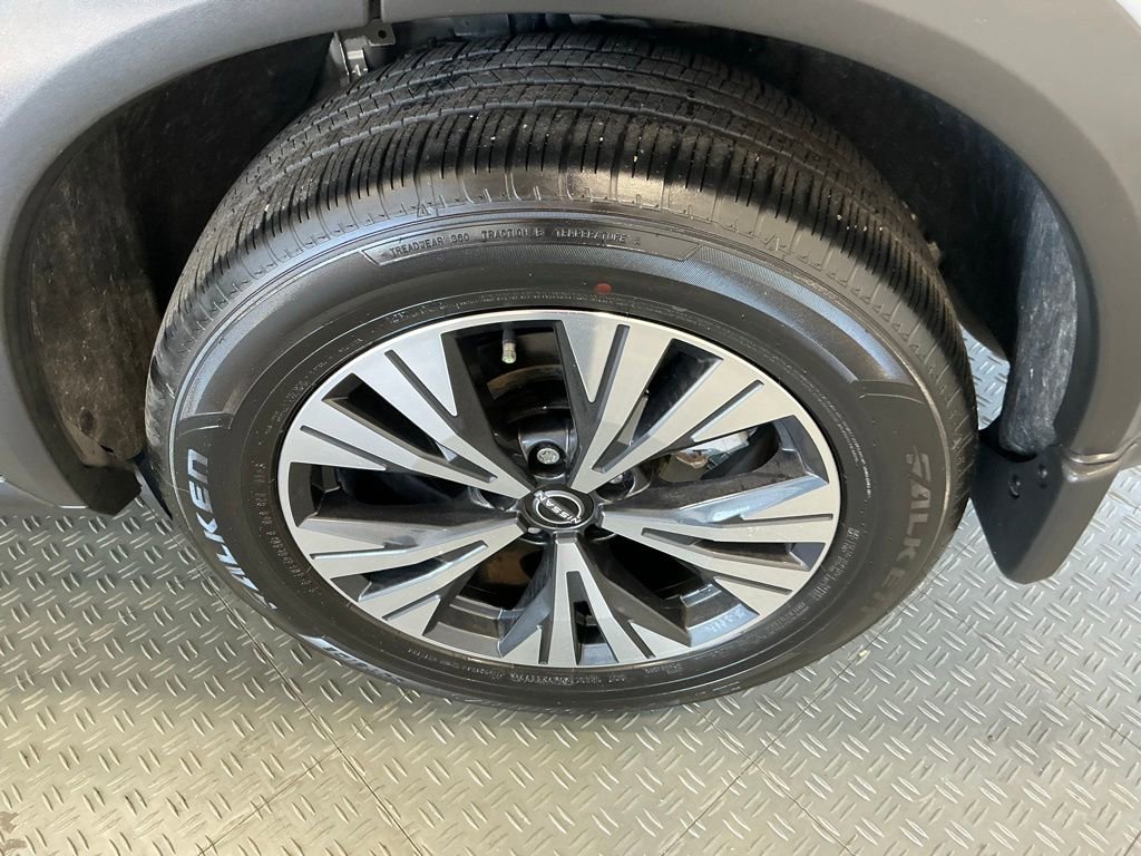 Used 2023 Nissan Rogue SV w/ SV Premium B Package FWD image 40