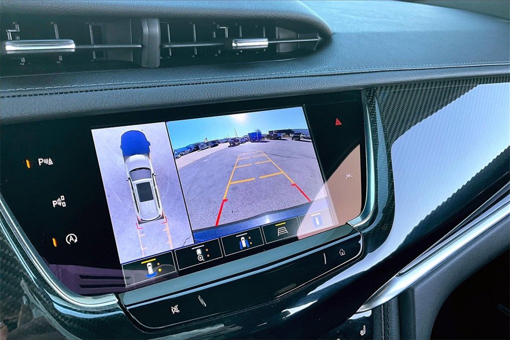 Certified 2023 Cadillac XT6 Sport w/ LPO, ONYX Package image 23