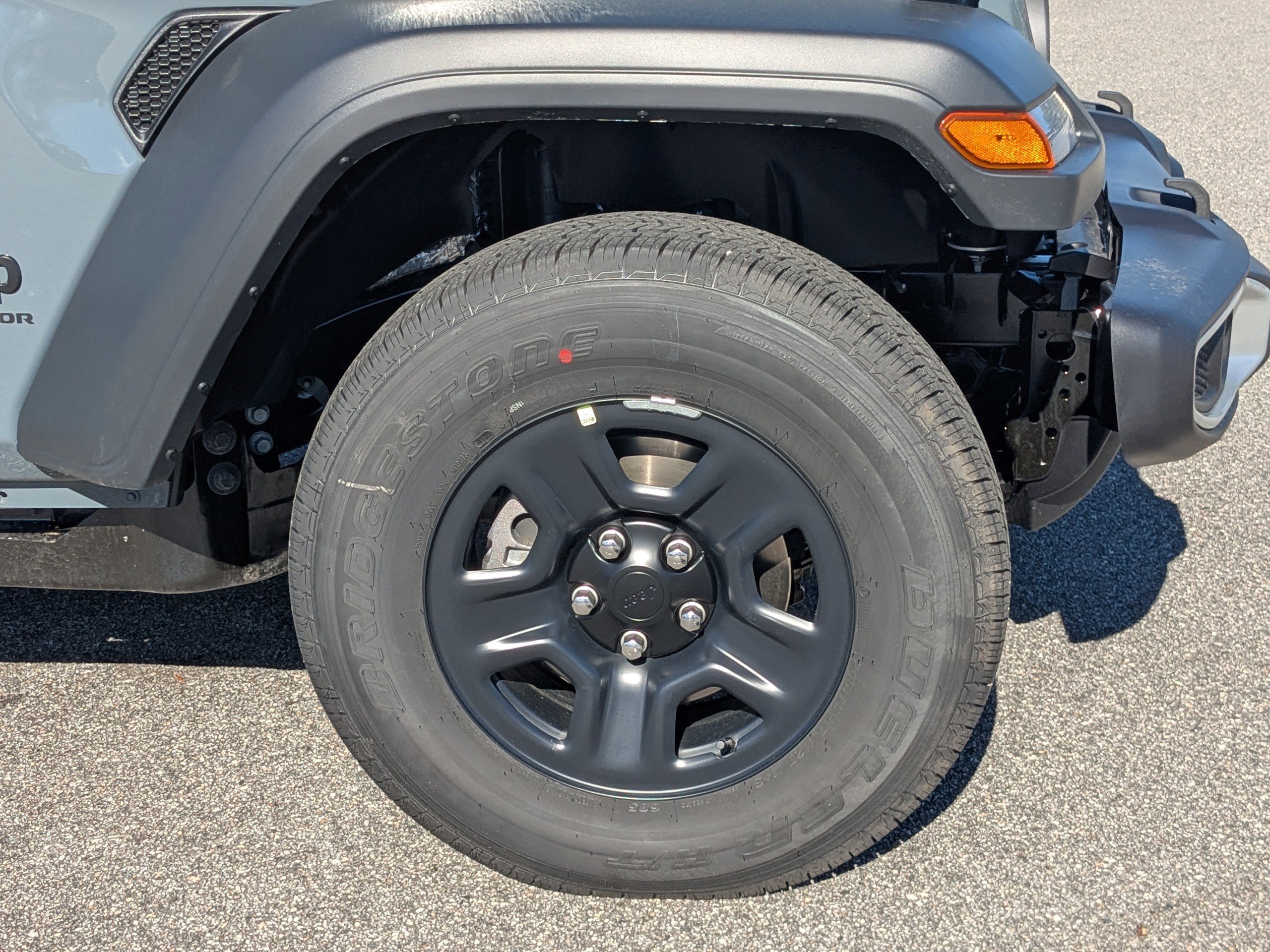 New 2026 Jeep Gladiator Sport image 10