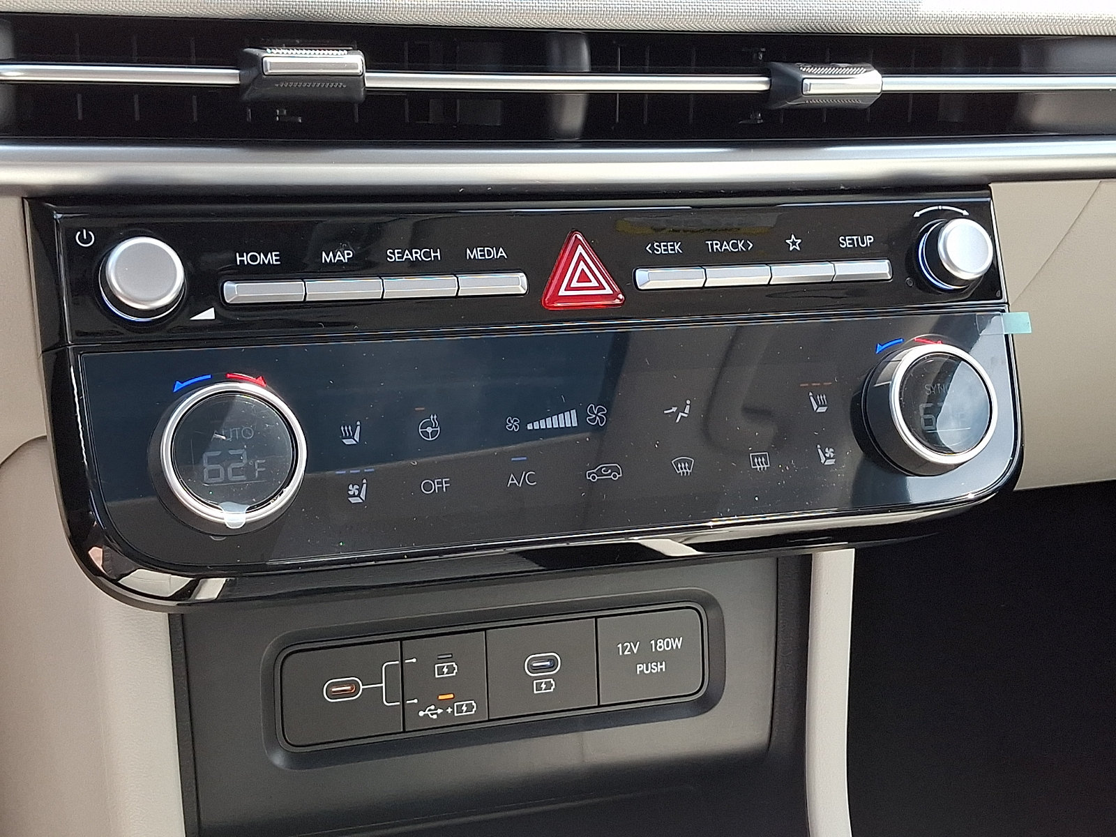 New 2026 Hyundai Tucson Limited AWD/4WD image 12