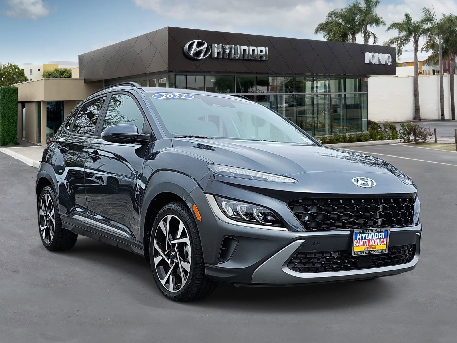 Used 2022 Hyundai Kona Limited FWD image 1