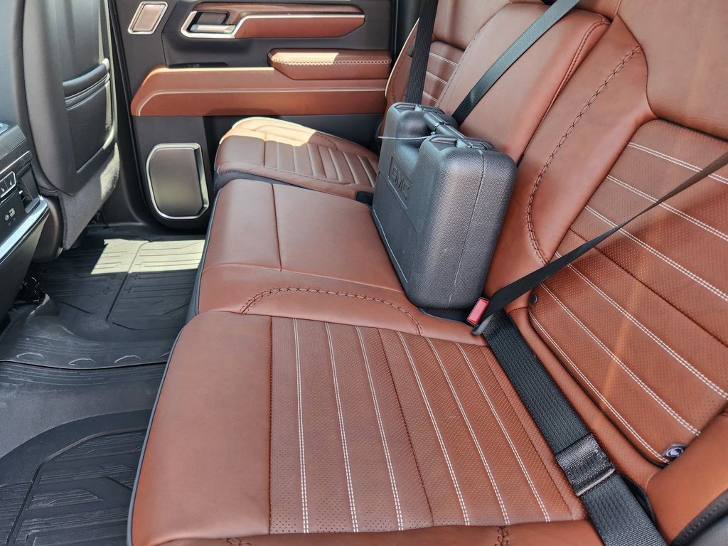 New 2025 GMC Sierra 3500 Denali Ultimate image 18