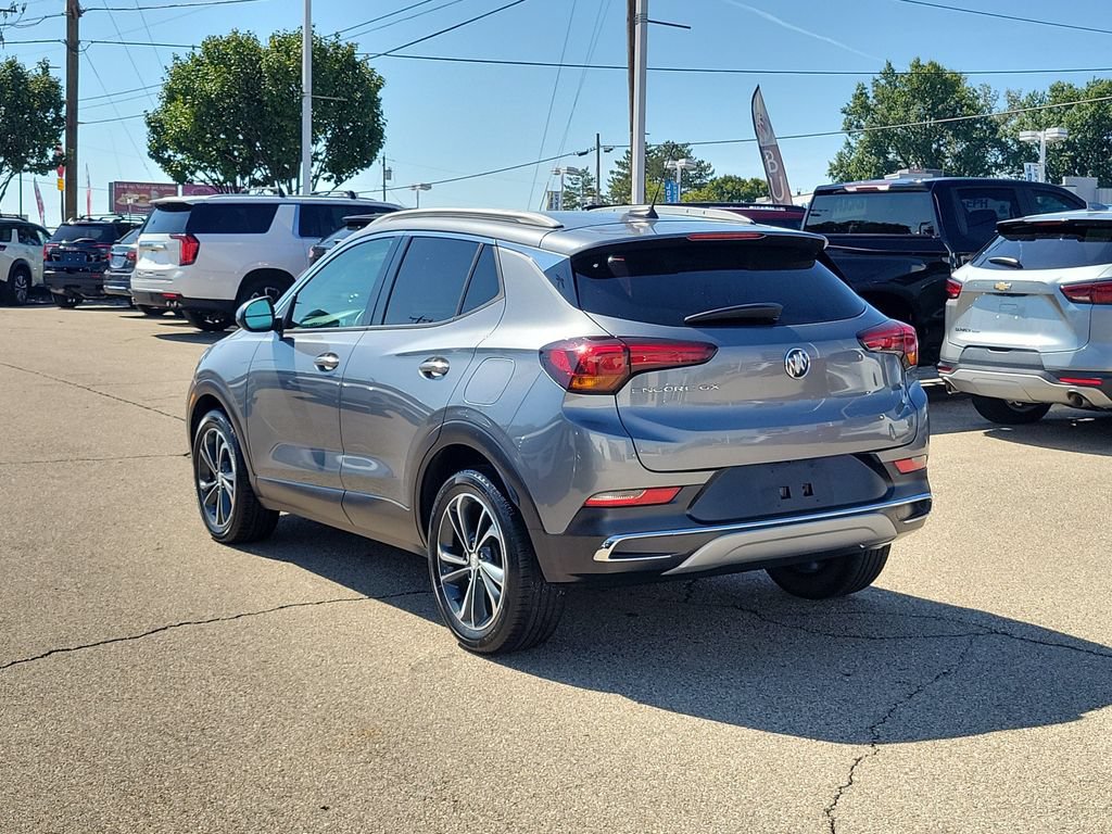 Used 2020 Buick Encore GX Essence FWD image 3