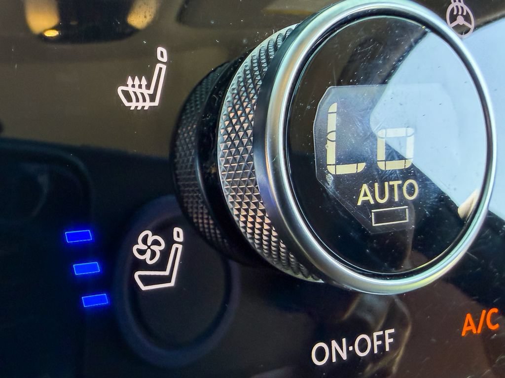 Used 2023 INFINITI QX60 Sensory w/ Vision Package AWD/4WD image 14