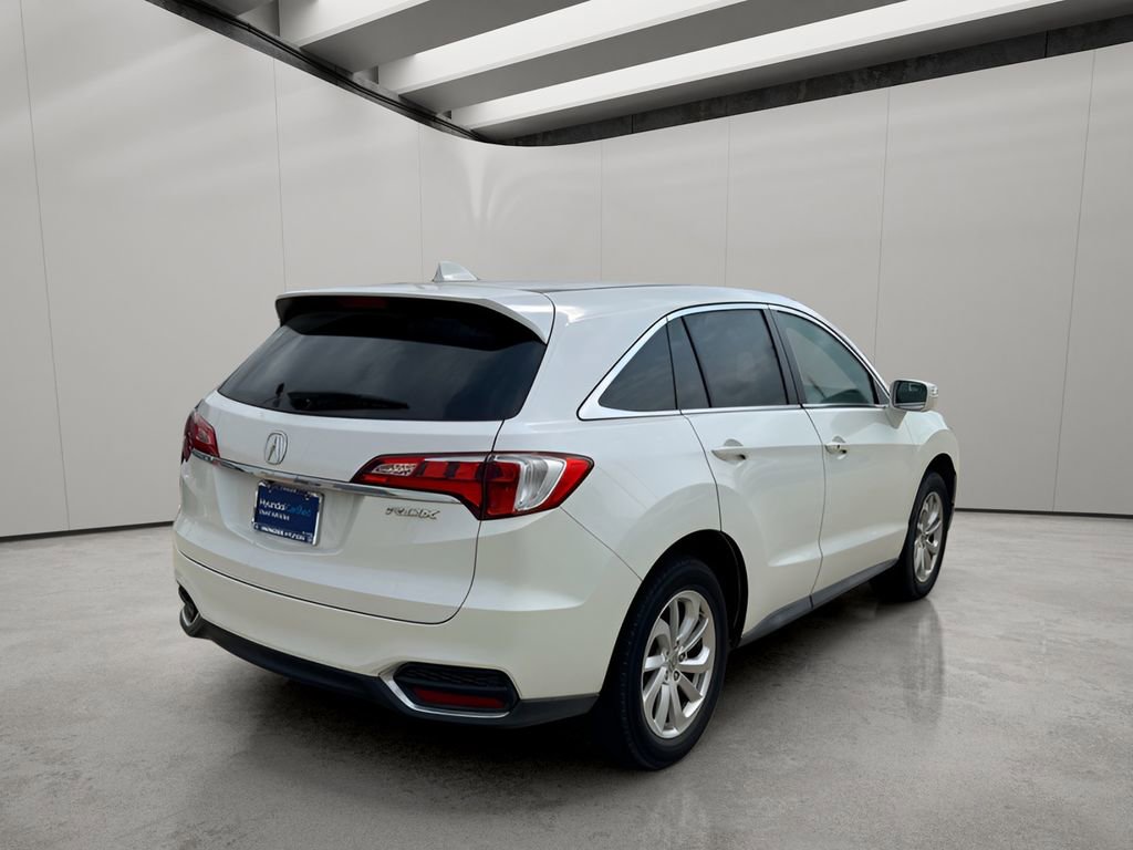 Used 2017 Acura RDX w/ AcuraWatch Plus Package FWD image 5