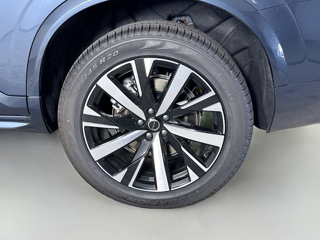 New 2026 Volvo XC90 B6 Core w/ Protection Package image 30