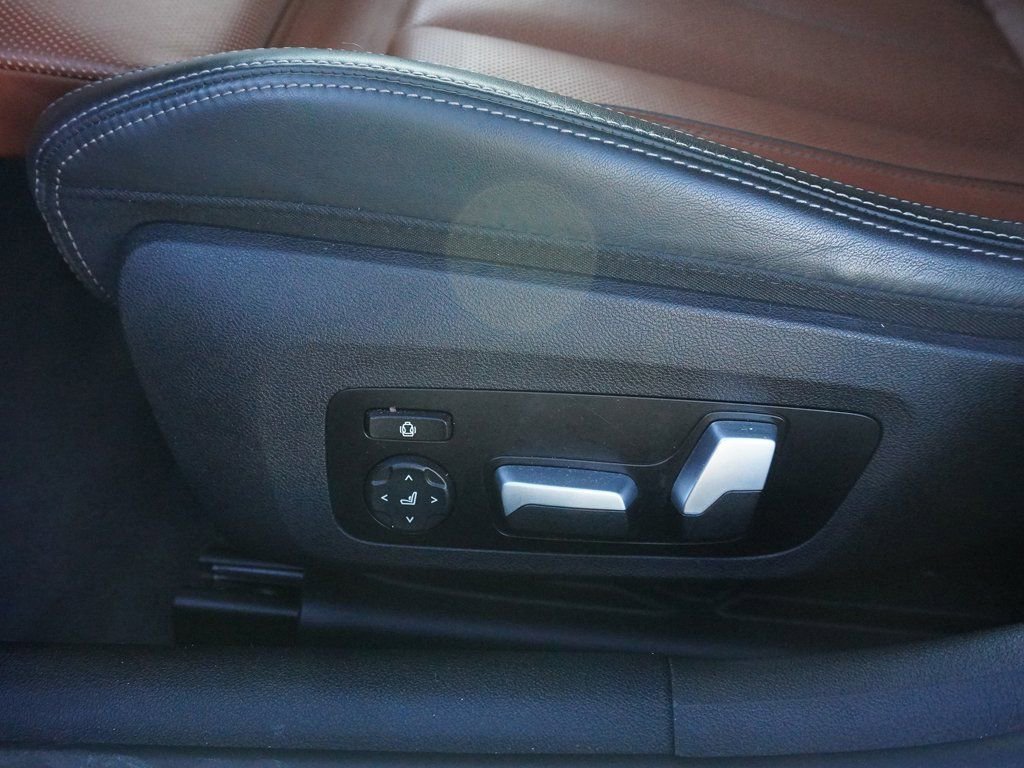 Used 2025 BMW M850i xDrive image 30