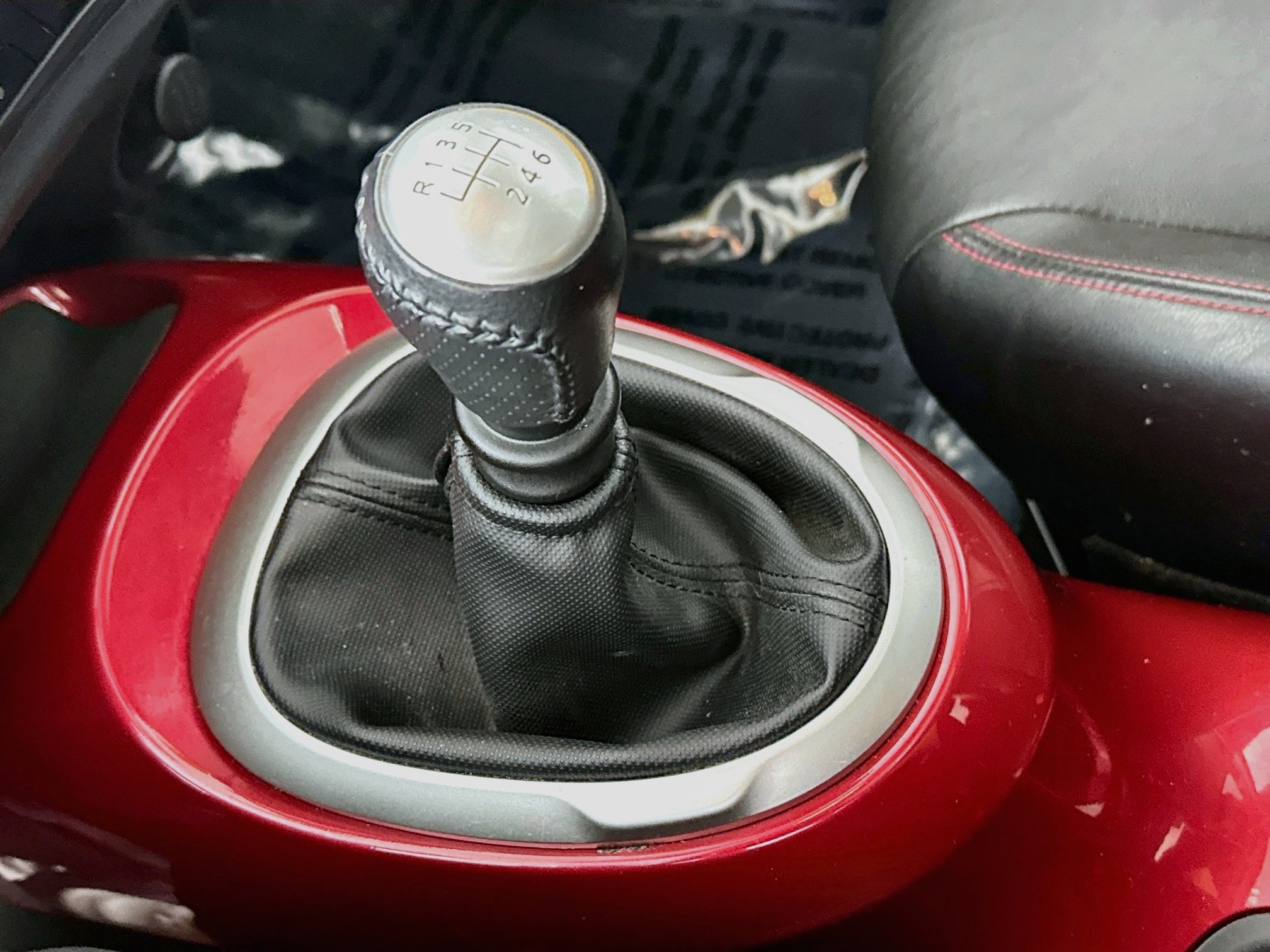 Used 2011 Nissan Juke SL FWD image 16