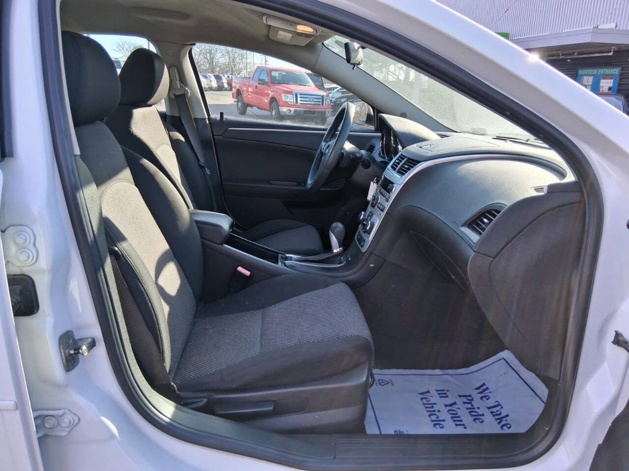 Used 2010 Chevrolet Malibu LT FWD image 11