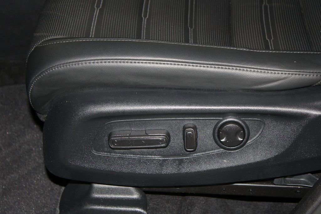 Used 2023 Honda CR-V EX-L image 13