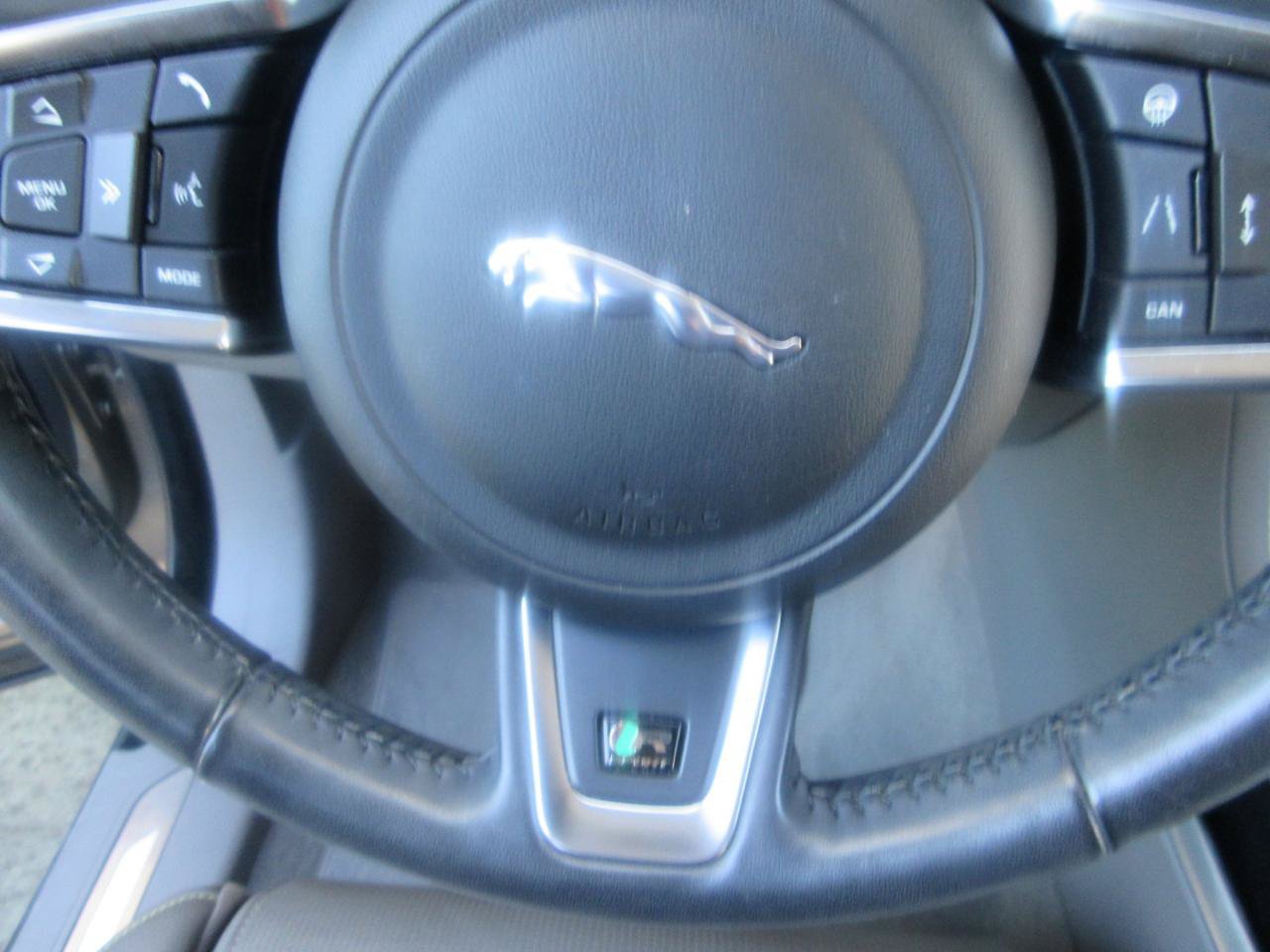 Used 2019 Jaguar F-PACE R-Sport AWD/4WD image 56