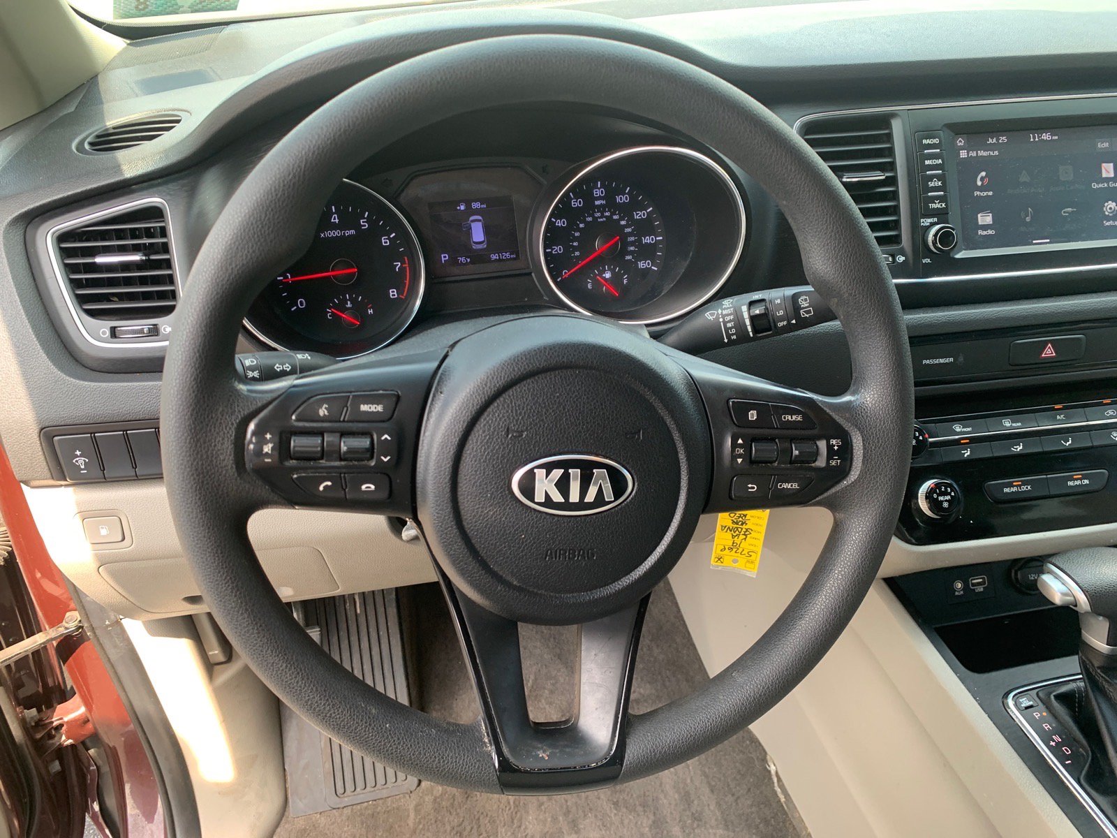 Used 2019 Kia Sedona LX FWD image 11