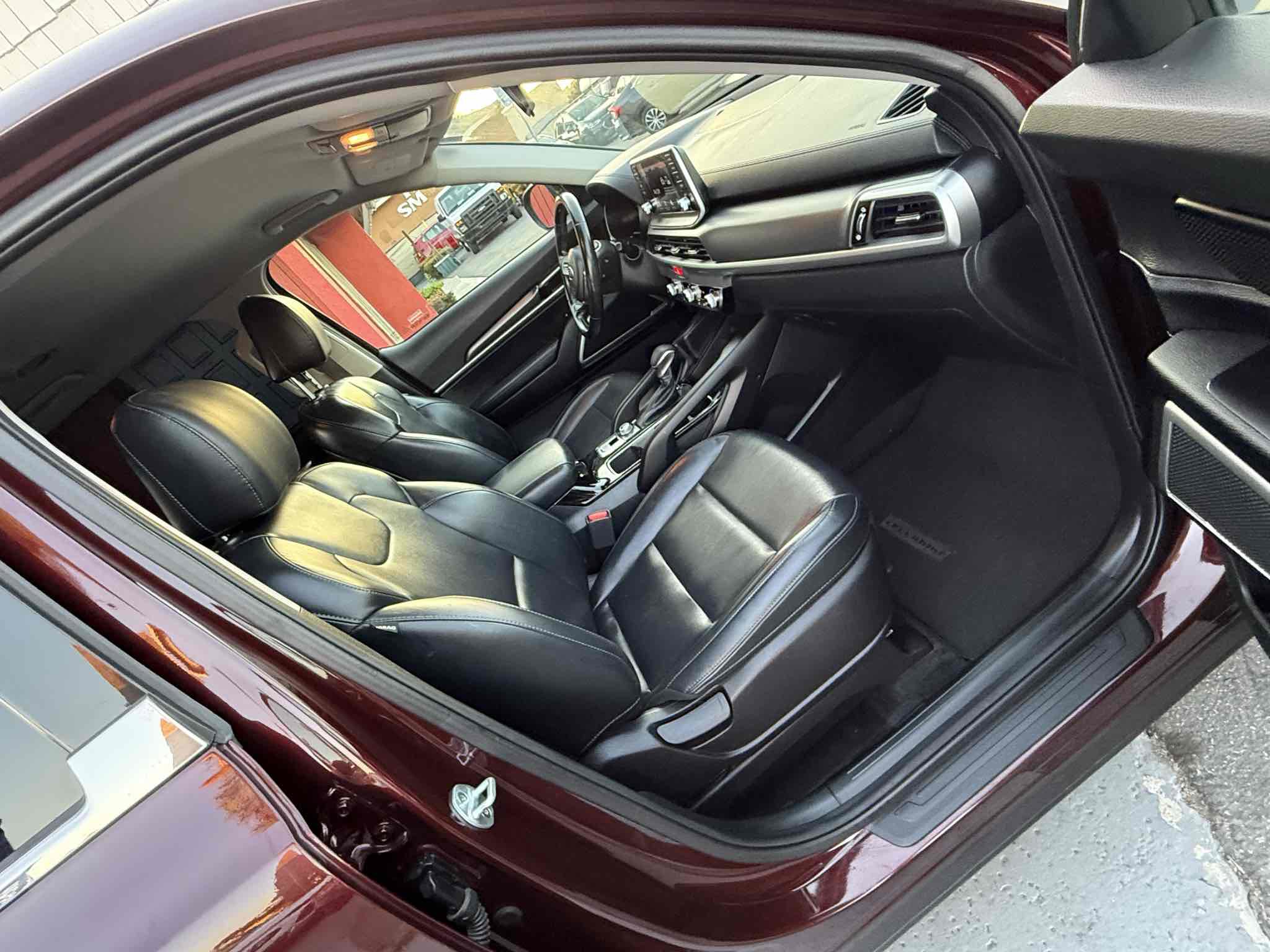 Used 2020 Kia Telluride LX image 48