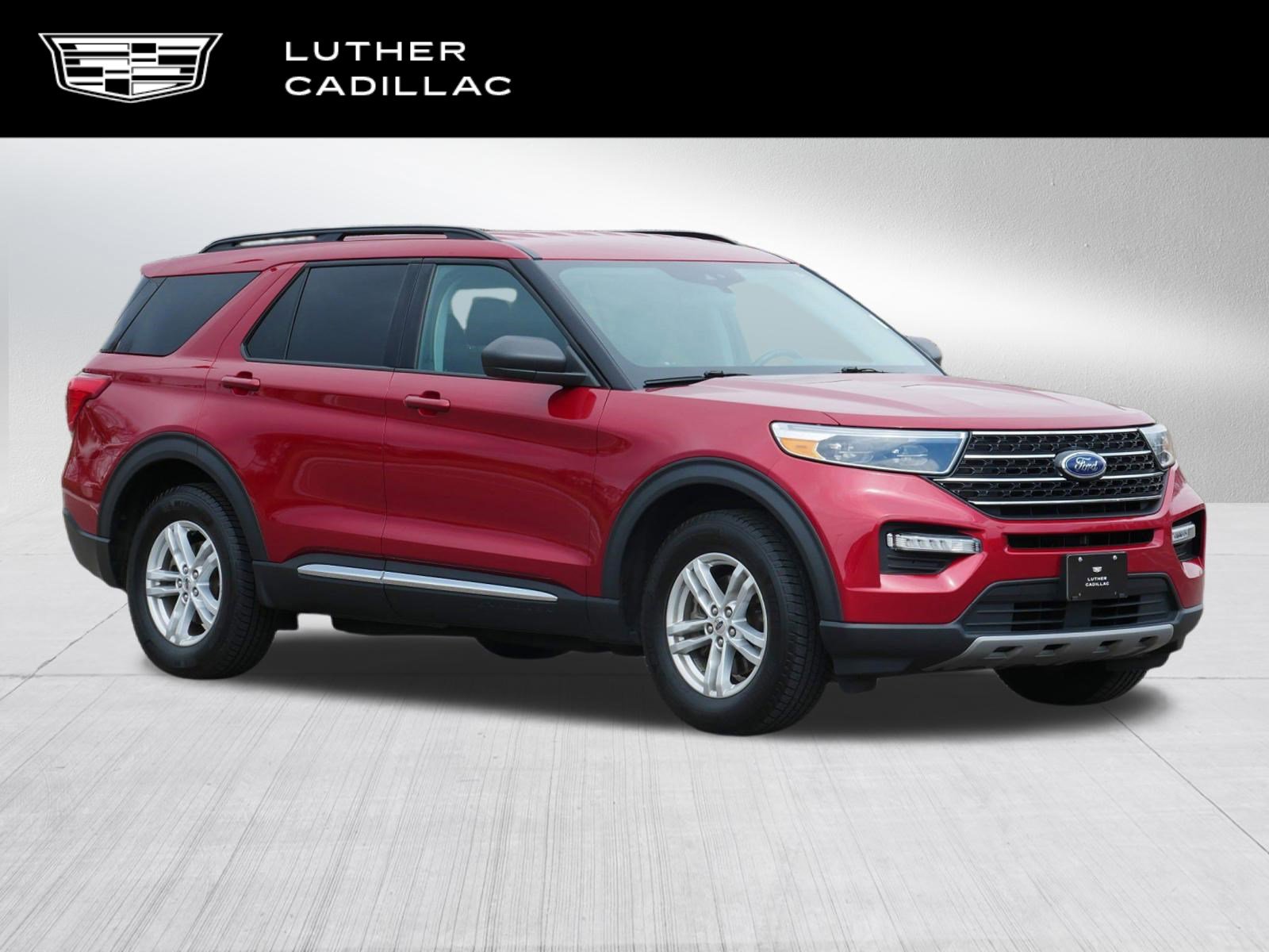 Used 2020 Ford Explorer XLT w/ Equipment Group 202A AWD/4WD image 1