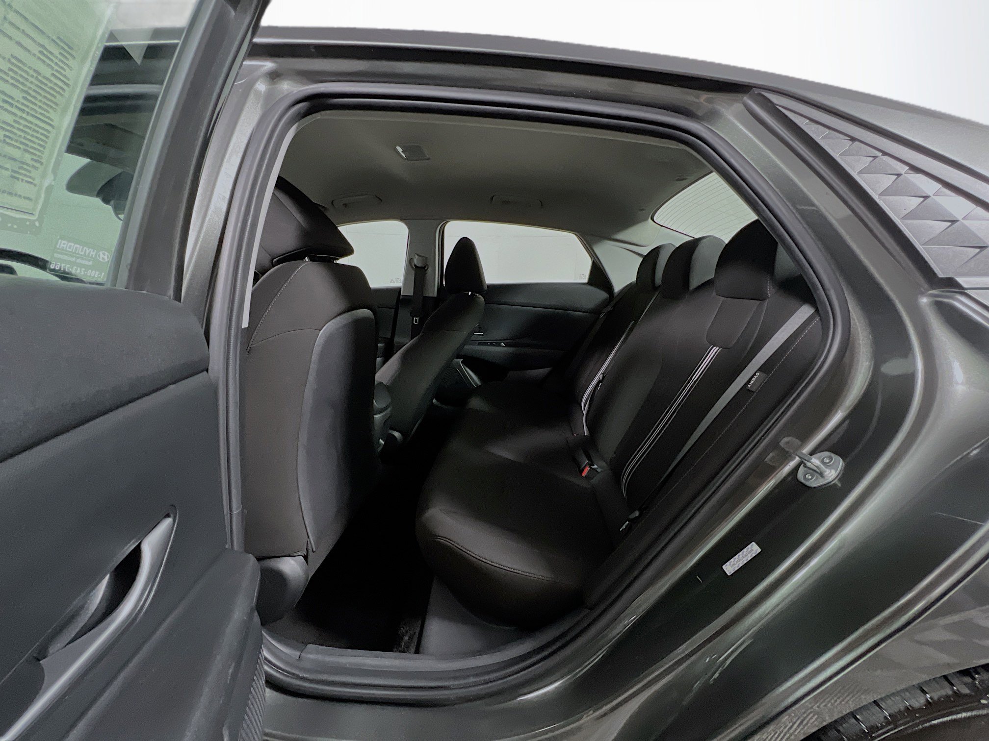 Used 2024 Hyundai Elantra SEL image 29