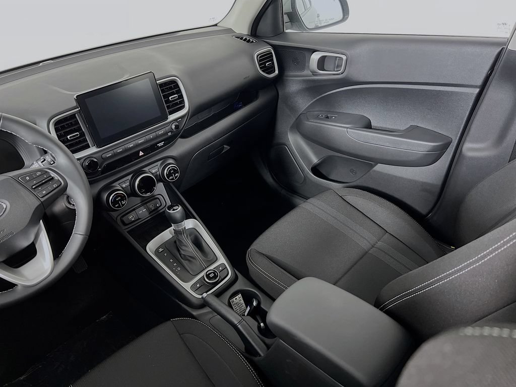 Certified 2026 Hyundai Venue SEL FWD image 23