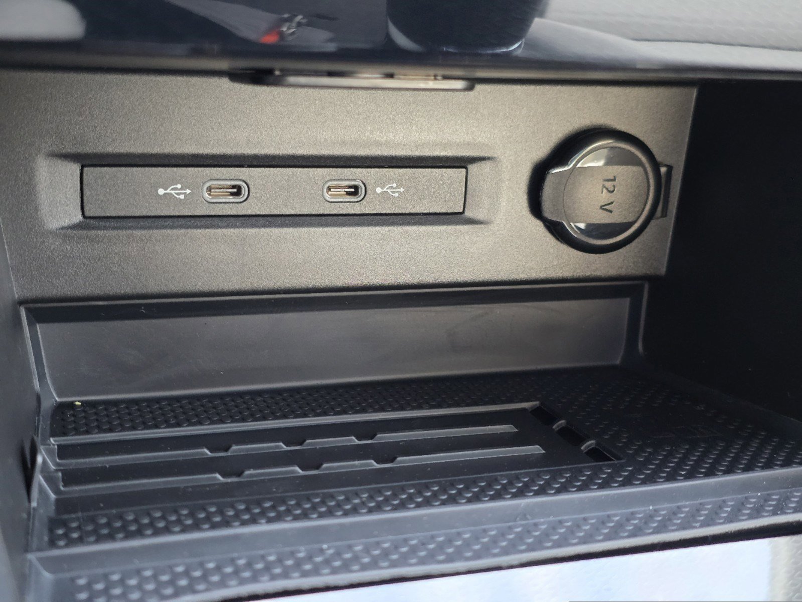 New 2025 Volkswagen Taos SE image 25