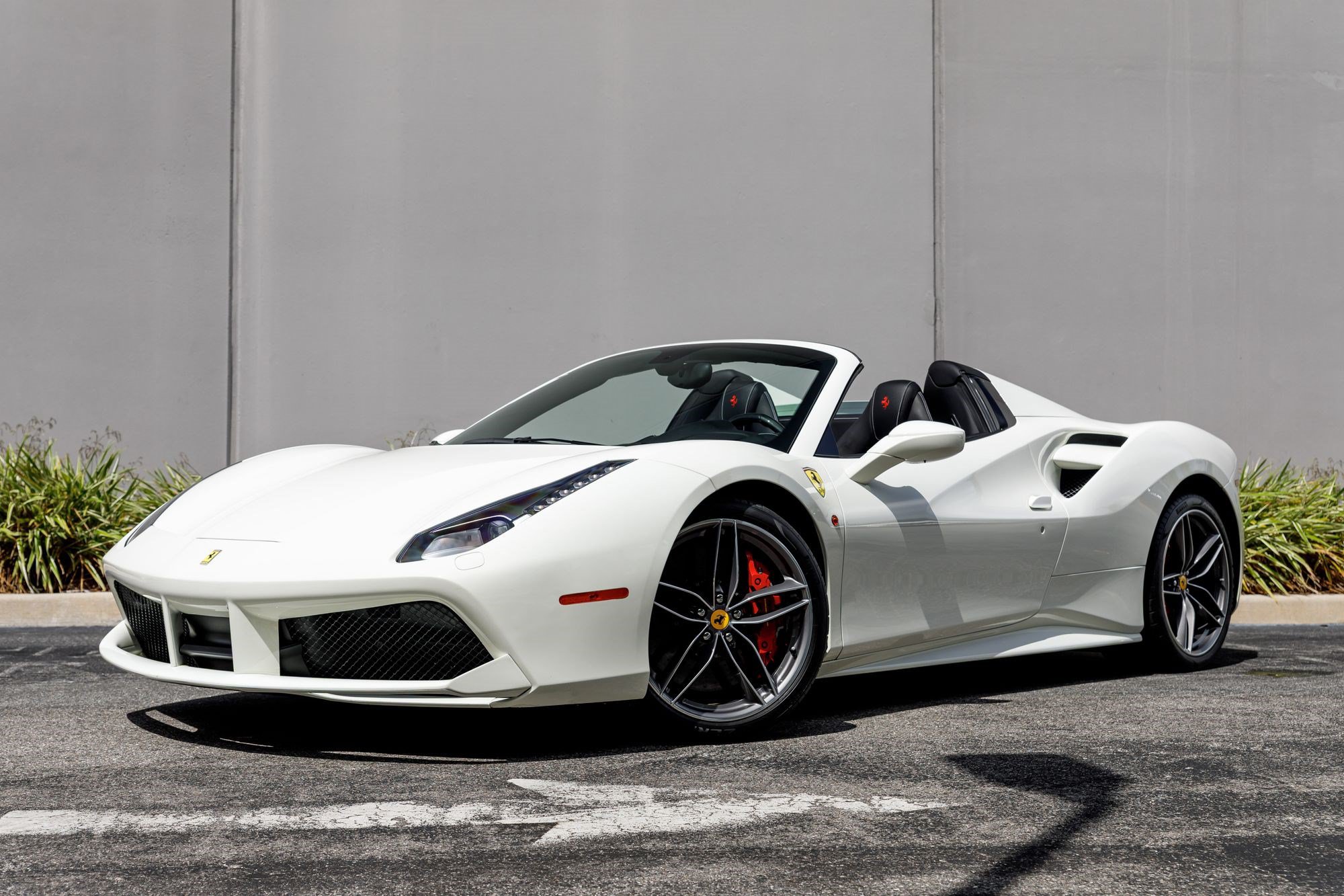 Used 2019 Ferrari 488 Spider RWD image 52
