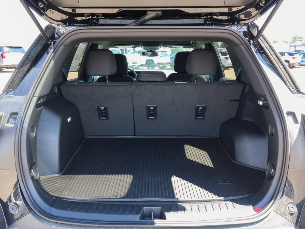 New 2027 GMC Terrain Elevation w/ LPO, Floor Liner Package FWD image 5