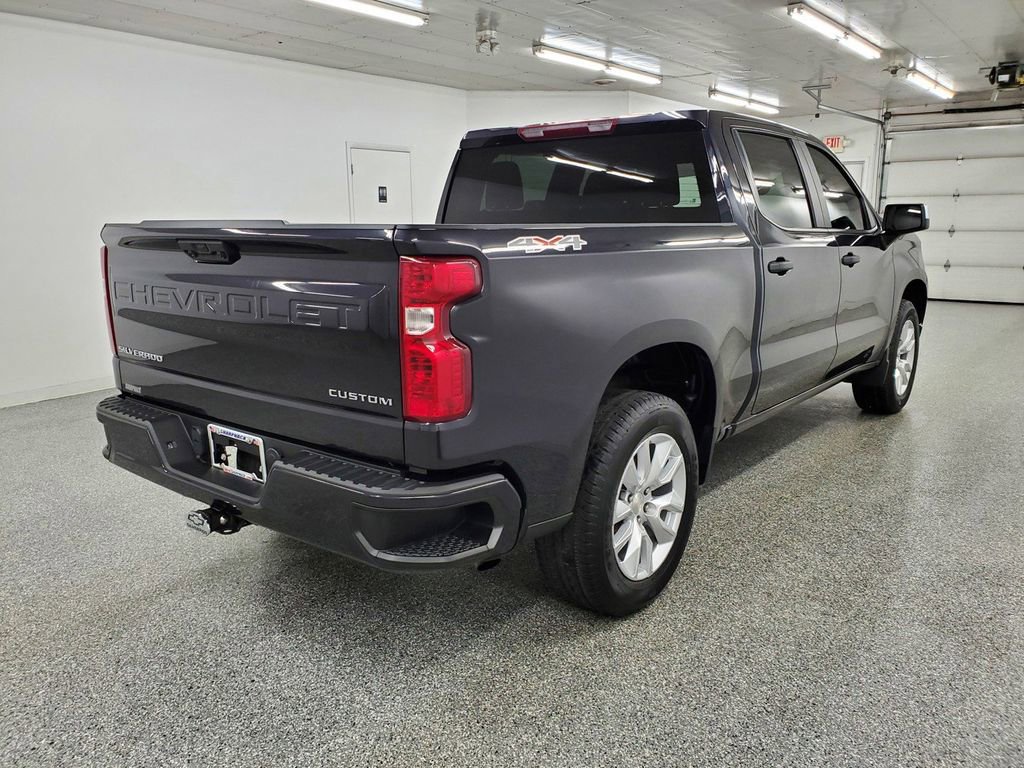 Used 2022 Chevrolet Silverado 1500 Custom image 4