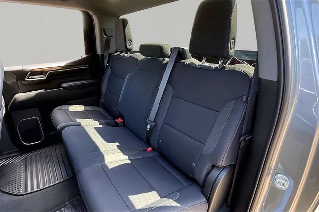 Used 2023 Chevrolet Silverado 1500 LT AWD/4WD image 16