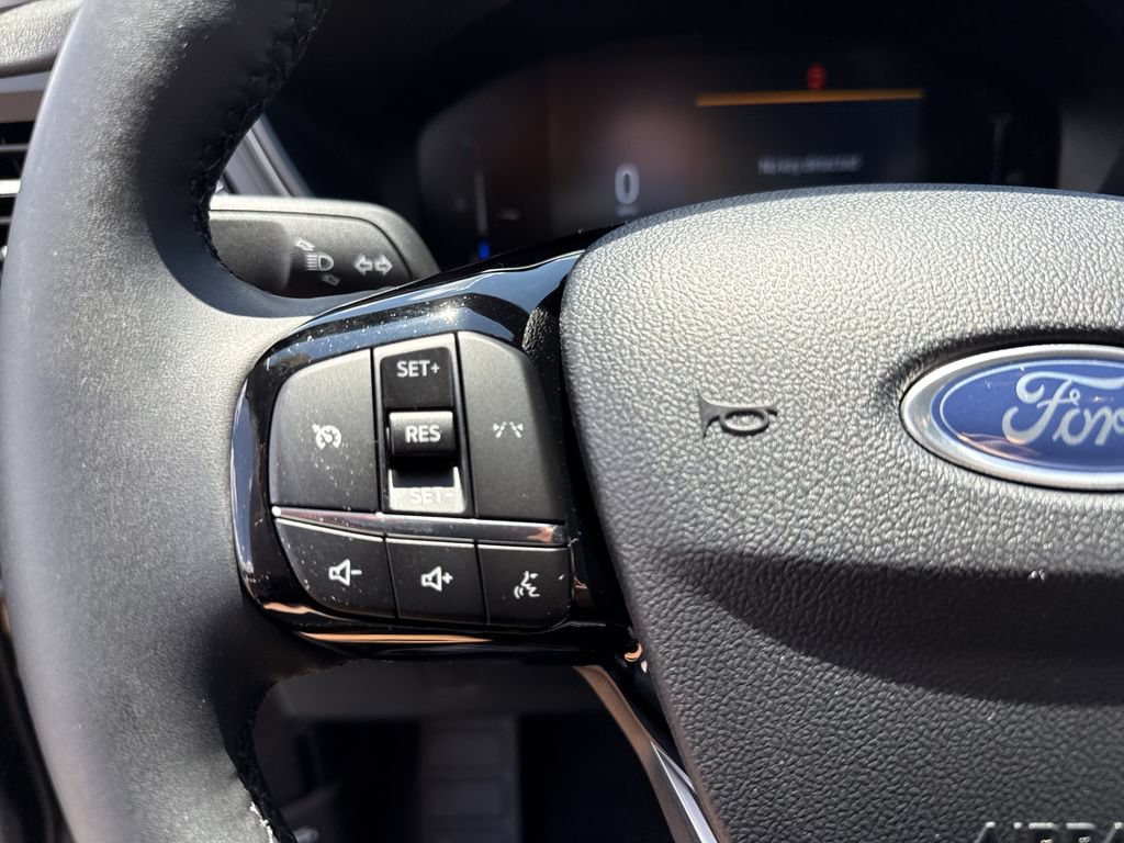 Used 2026 Ford Escape Active w/ Cold Weather Package FWD image 24