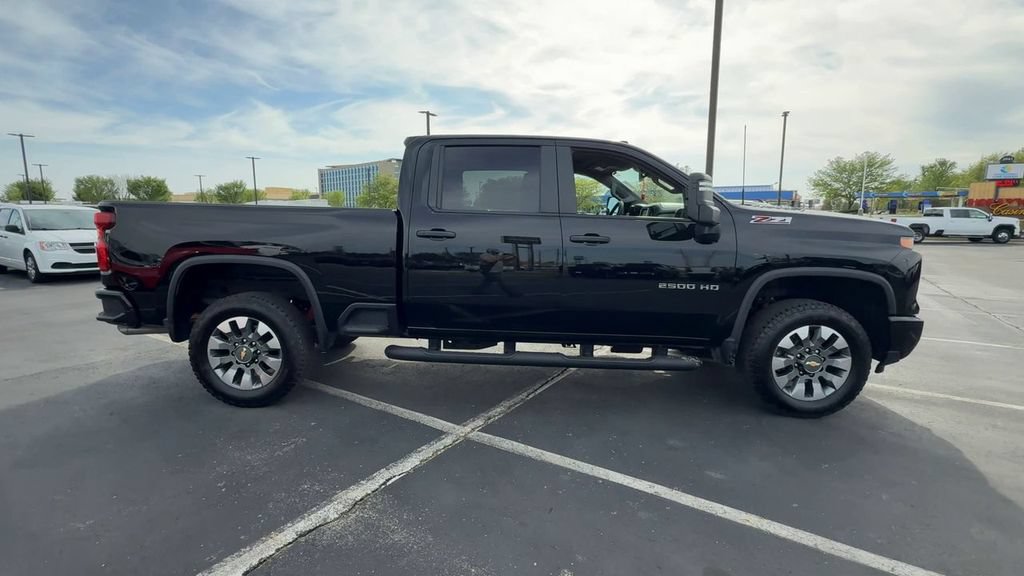 Used 2025 Chevrolet Silverado 2500 Custom w/ Custom Value Package AWD/4WD image 9