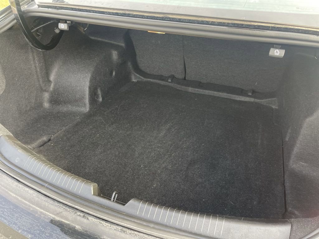 Used 2025 Chevrolet Malibu LT image 15