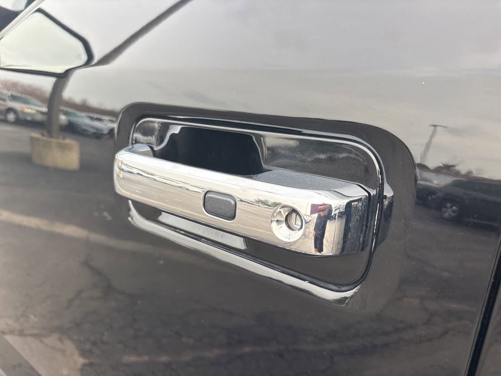 Used 2017 Ford F150 Lariat w/ Equipment Group 501A Mid image 12