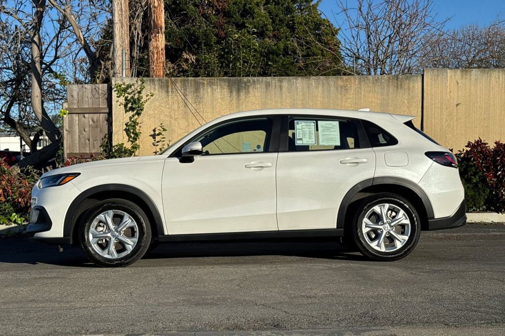 Used 2023 Honda HR-V LX image 6