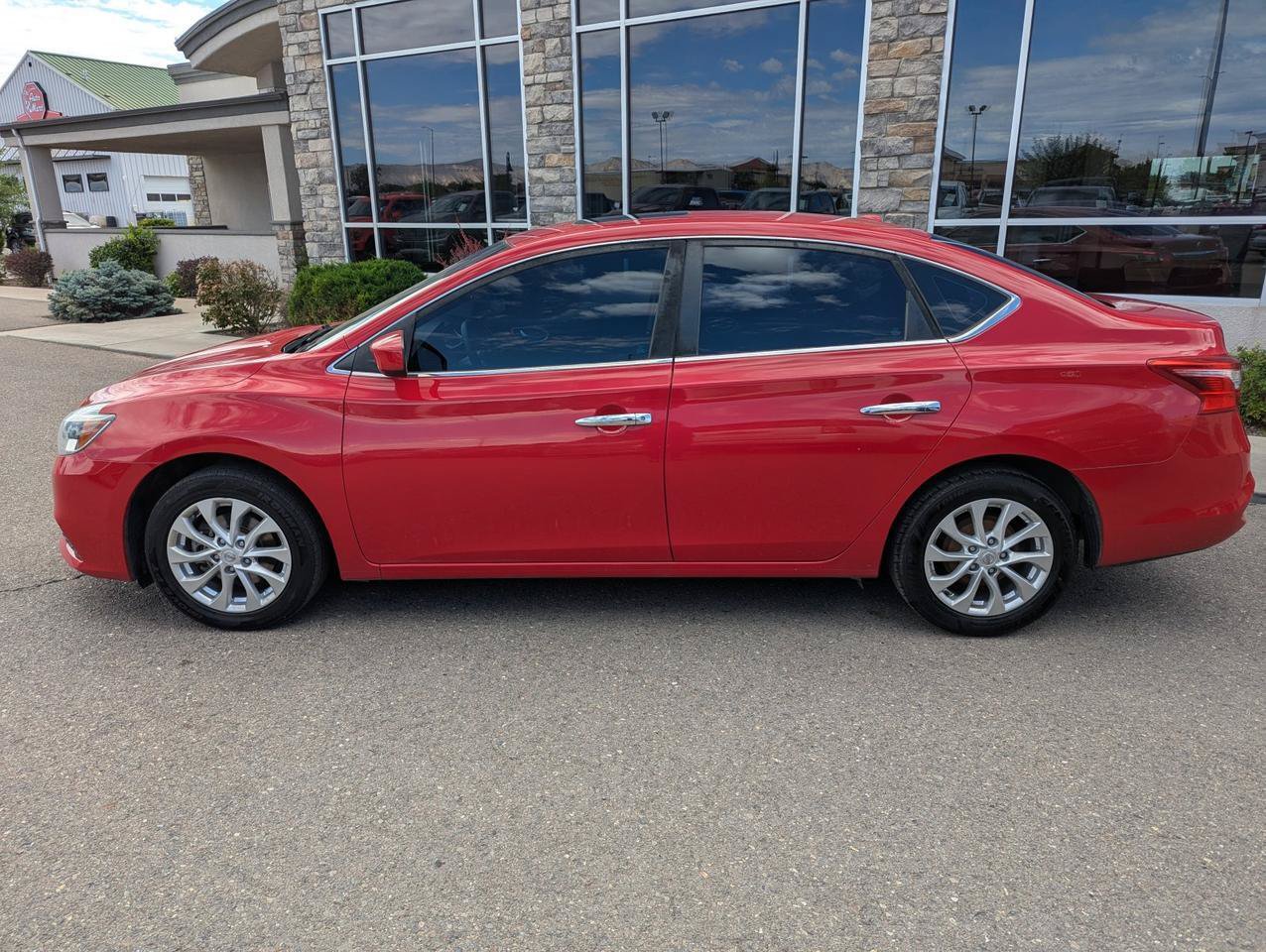 Used 2017 Nissan Sentra SV w/ Style Package FWD image 2
