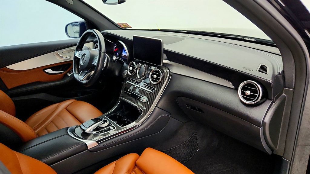 Used 2019 Mercedes-Benz GLC 43 AMG 4MATIC image 23