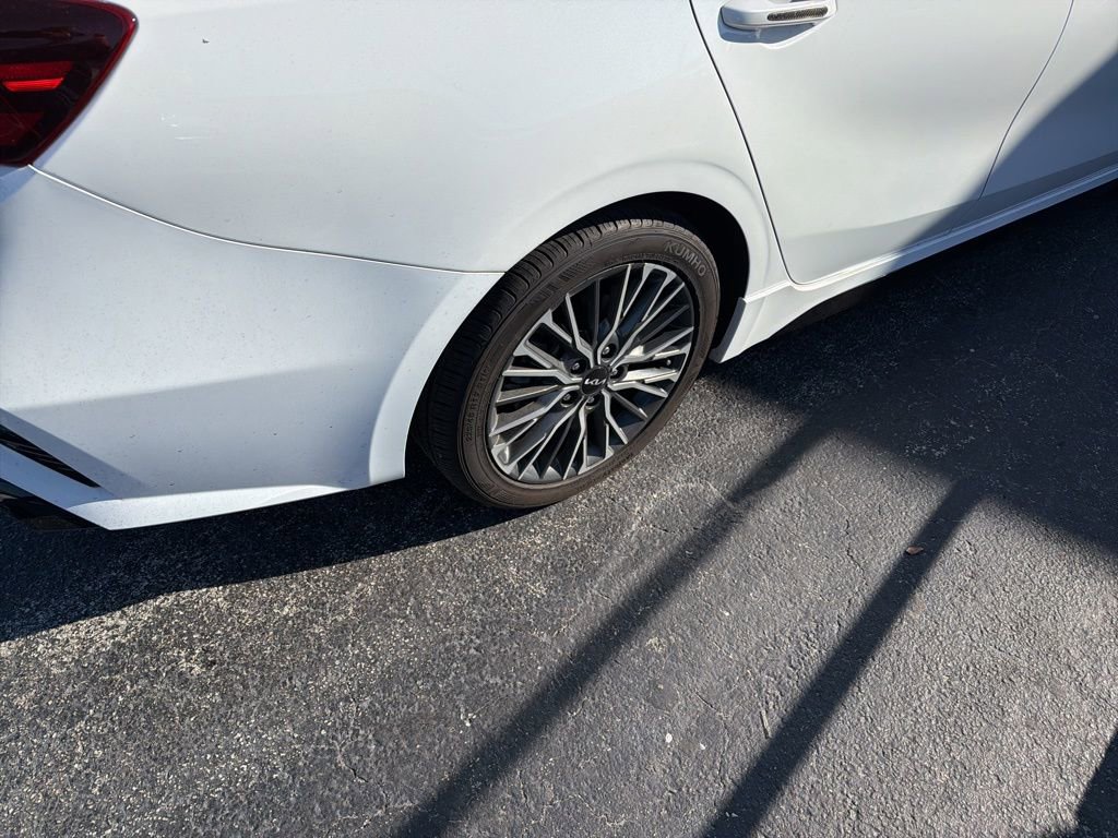 Used 2024 Kia Forte GT-Line image 8