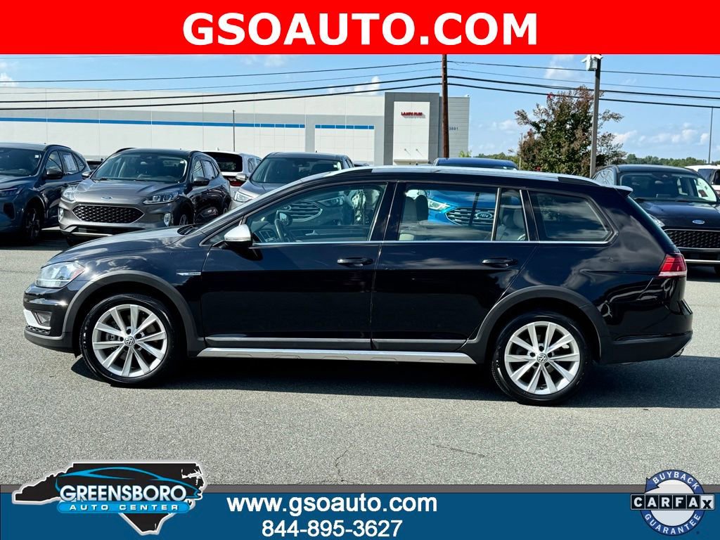 Used 2018 Volkswagen Golf Alltrack SE image 3