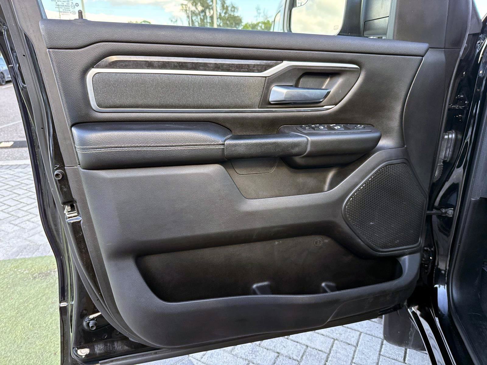 Used 2022 RAM 1500 Big Horn w/ Night Edition AWD/4WD image 16