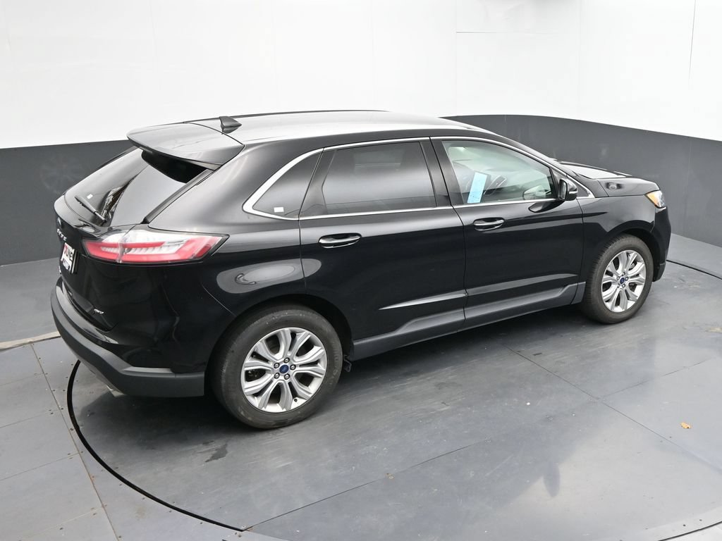 Used 2022 Ford Edge Titanium w/ Equipment Group 301A AWD/4WD image 19