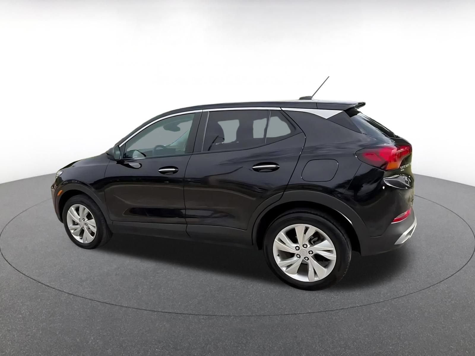 Used 2025 Buick Encore GX Preferred AWD/4WD image 10