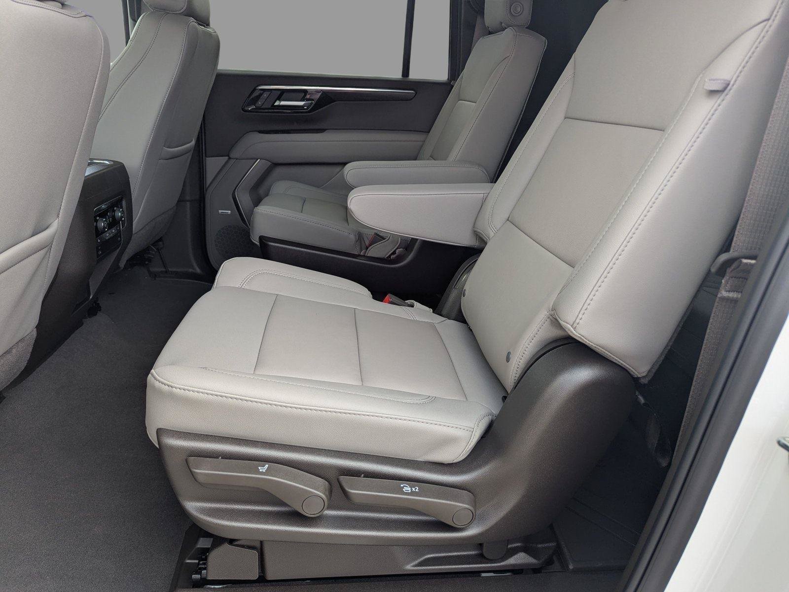 New 2026 Chevrolet Suburban LT w/ Comfort Package RWD image 12