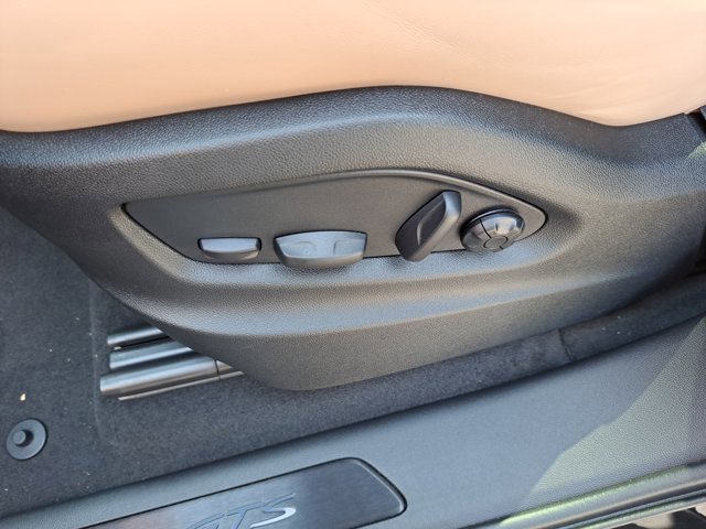 New 2025 Porsche Cayenne GTS image 24
